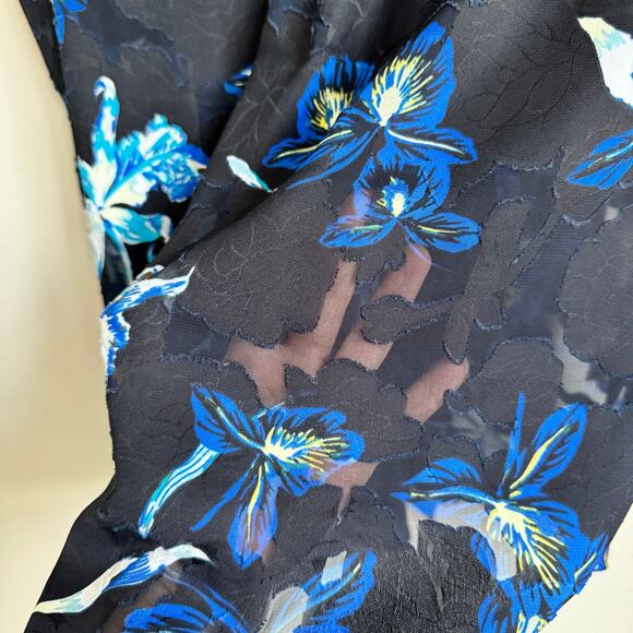 Banana Republic Women's Button Top Medium Floral Sheer Dark Romantic Whimsigoth - Picture 9 of 12